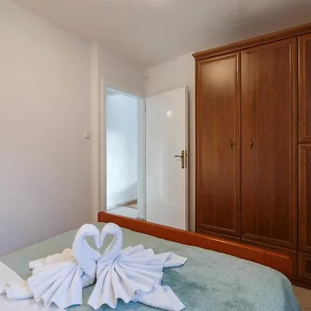 Jurkovica Apartment Komiza Exterior photo